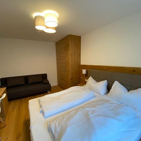 Apartments Freitag - H1 Winden am See エクステリア 写真