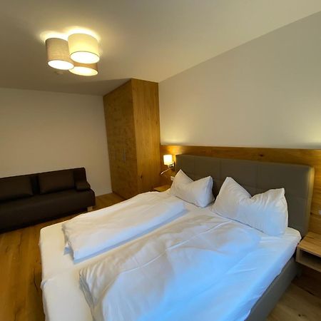 Apartments Freitag - H1 Winden am See エクステリア 写真