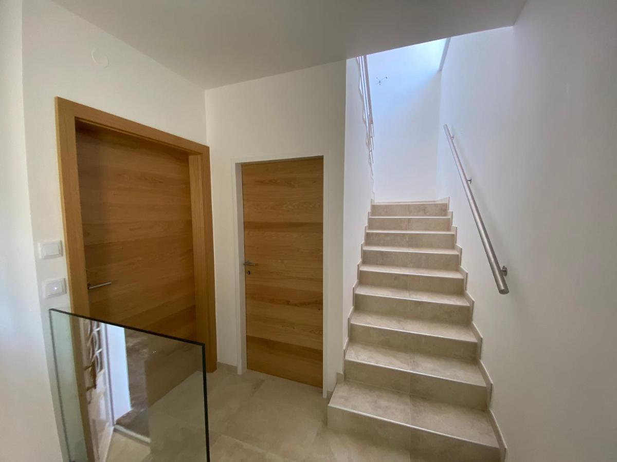 Apartments Freitag - H1 Winden am See エクステリア 写真