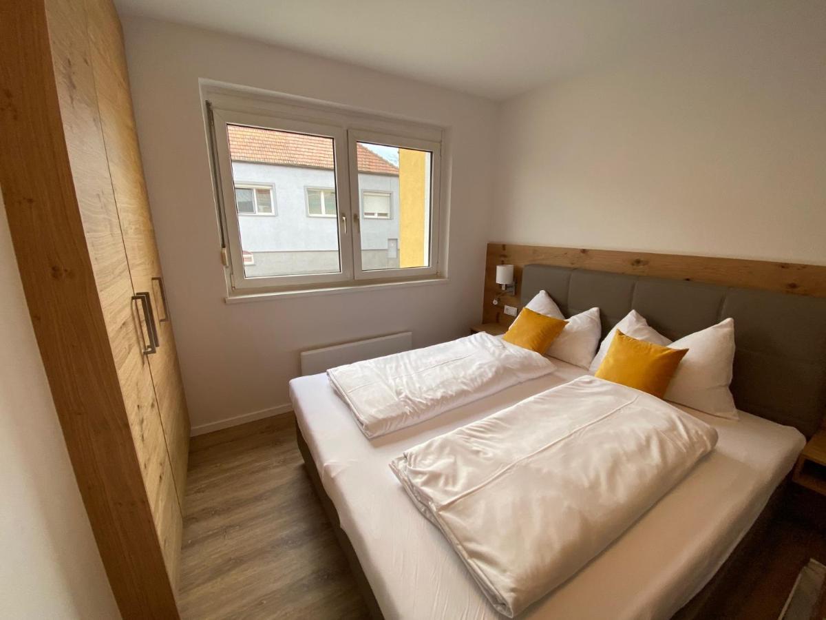 Apartments Freitag - H1 Winden am See エクステリア 写真