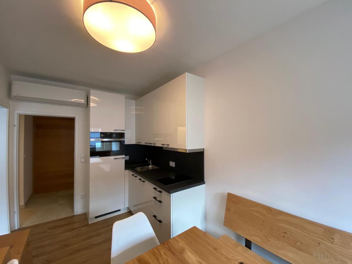 Apartments Freitag - H1 Winden am See エクステリア 写真