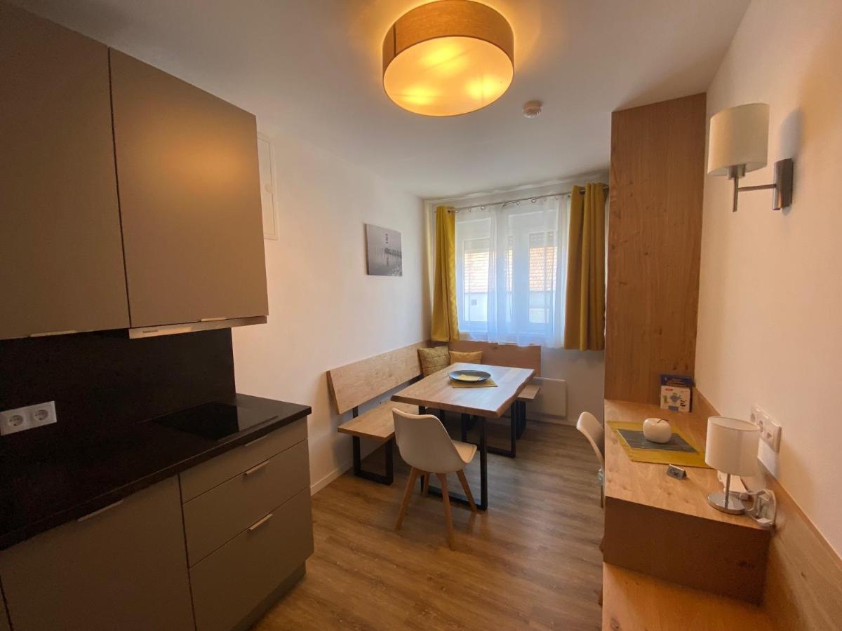 Apartments Freitag - H1 Winden am See エクステリア 写真