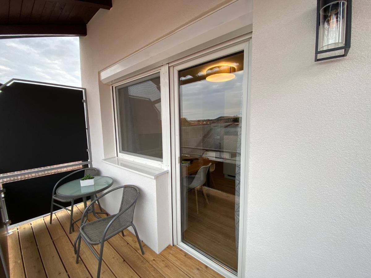 Apartments Freitag - H1 Winden am See エクステリア 写真