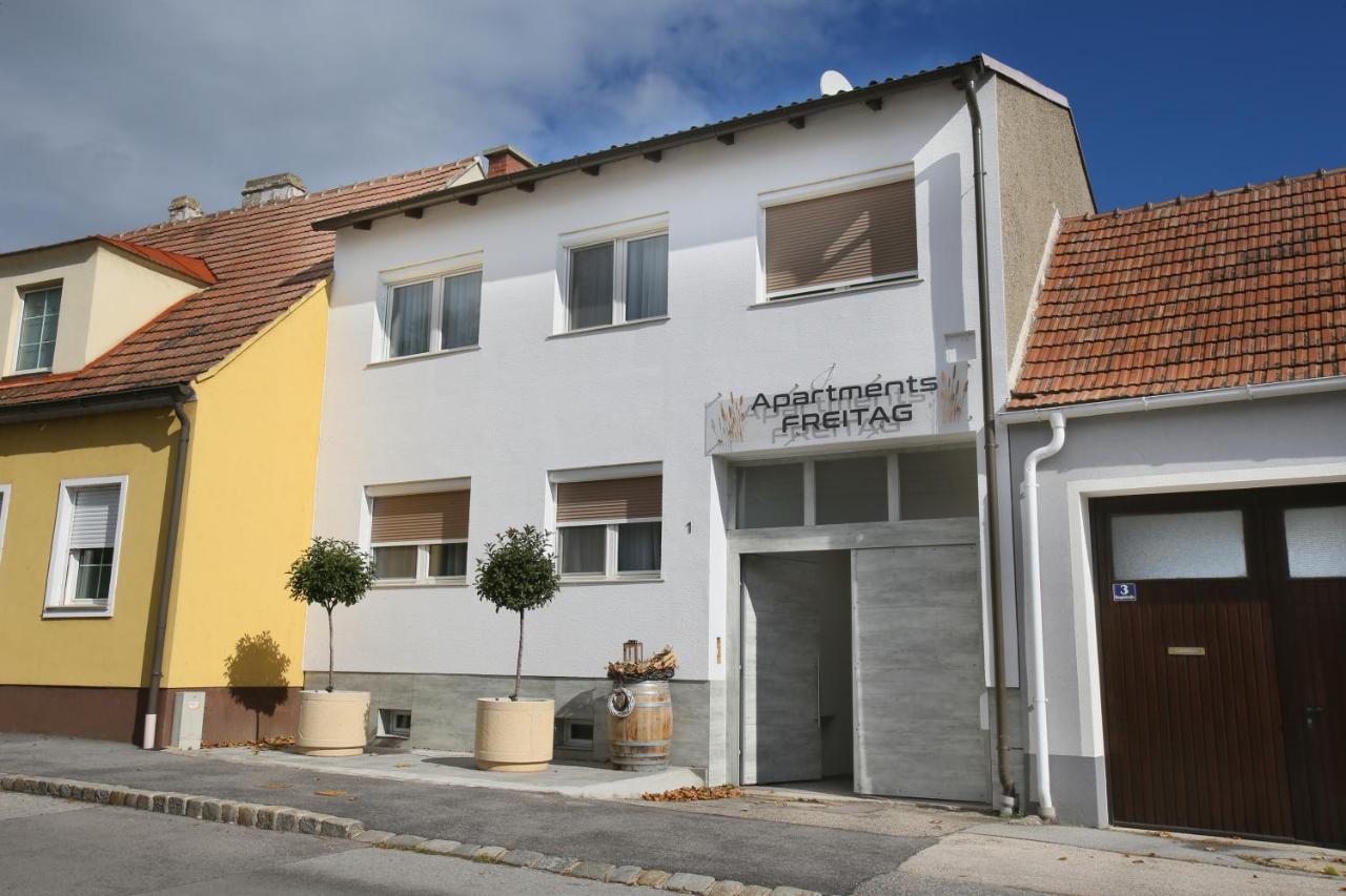 Apartments Freitag - H1 Winden am See エクステリア 写真
