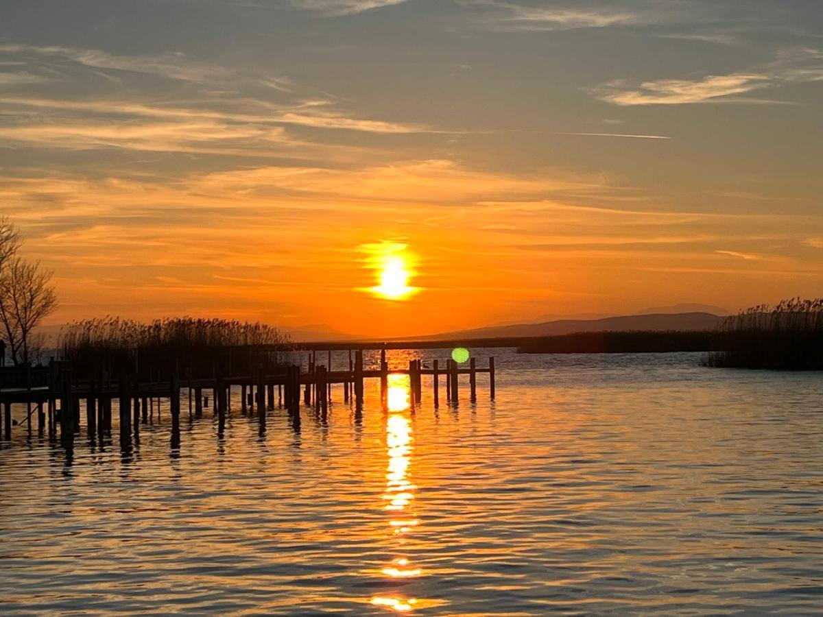 Apartments Freitag - H1 Winden am See エクステリア 写真