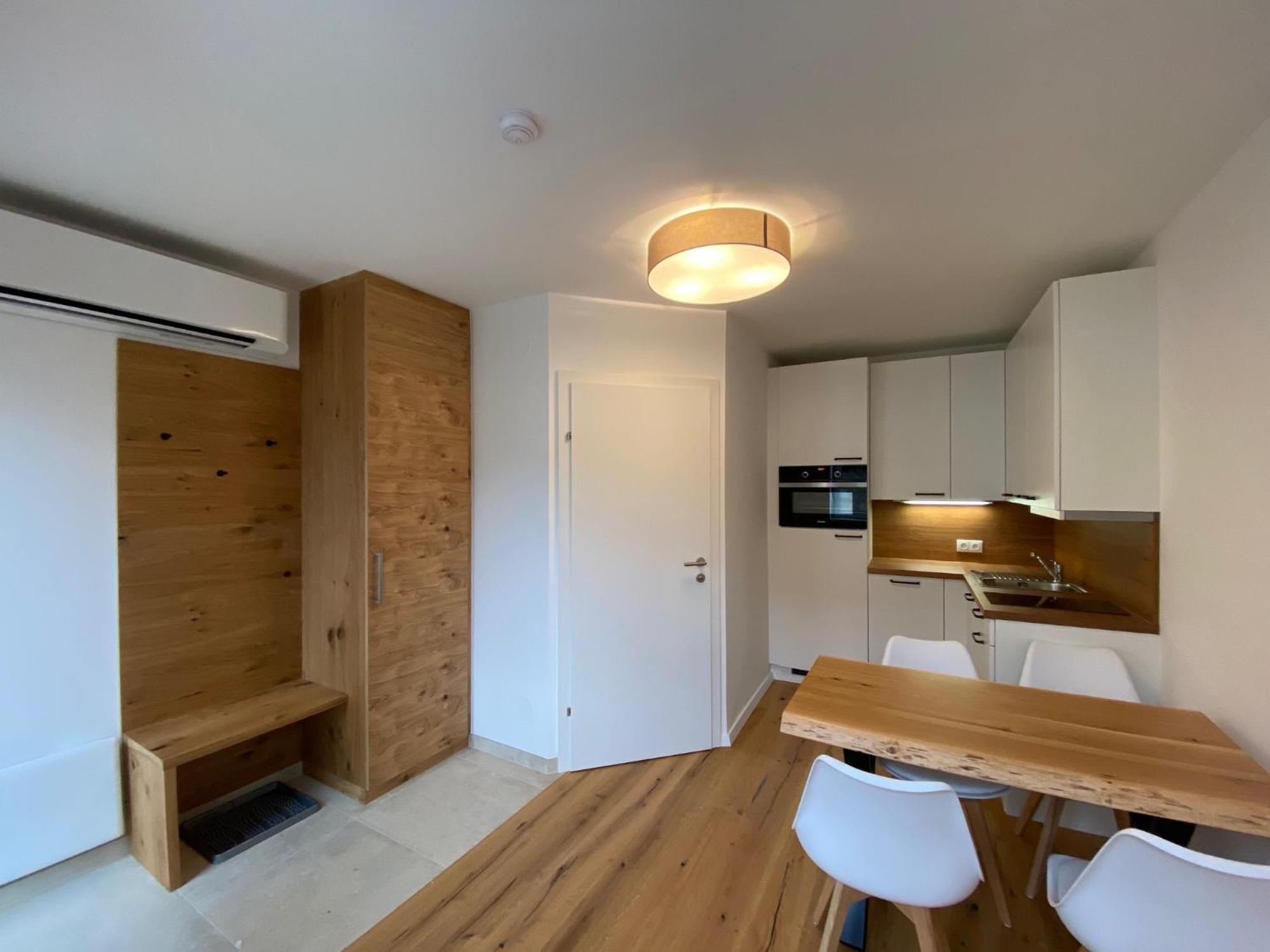 Apartments Freitag - H1 Winden am See エクステリア 写真